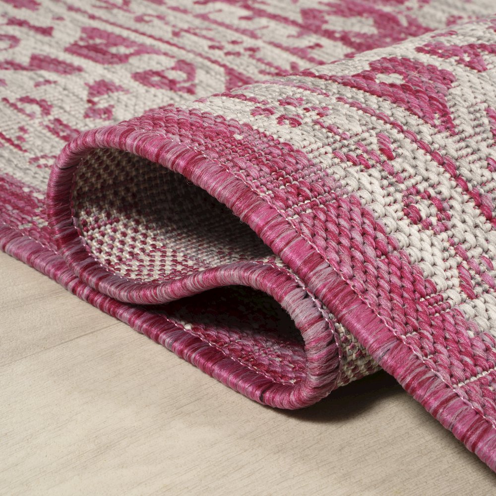 Sinjuri Medallion Textured Weave Indoor/Outdoor Area Rug. Picture 6