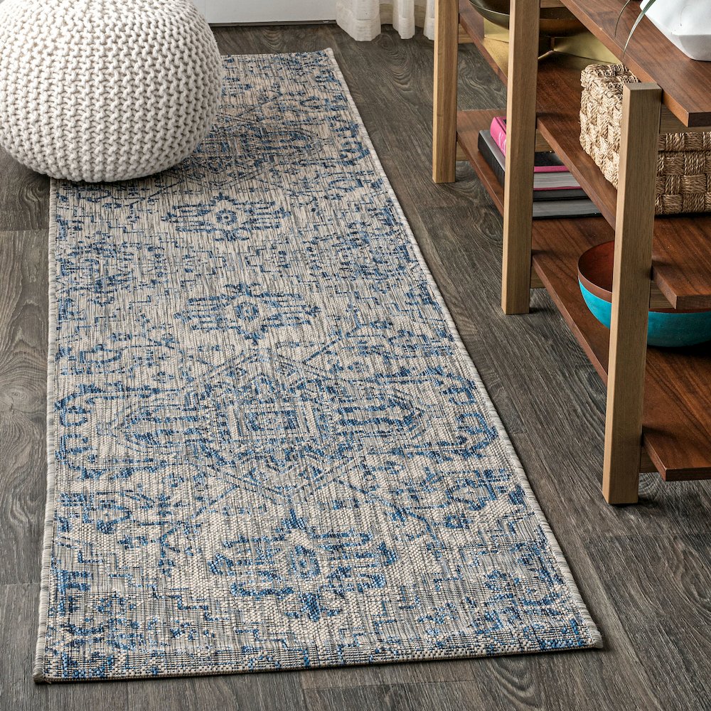 Estrella Bohemian Medallion Textured Weave Indoor/Outdoor Area Rug. Picture 2
