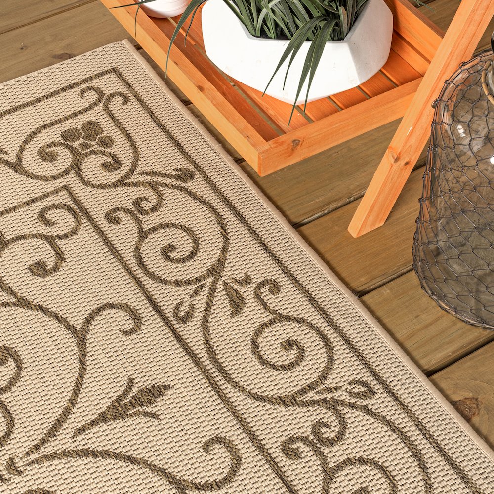 Charleston Vintage Filigree Textured Weave Indoor/Outdoor Runner Rug. Picture 5