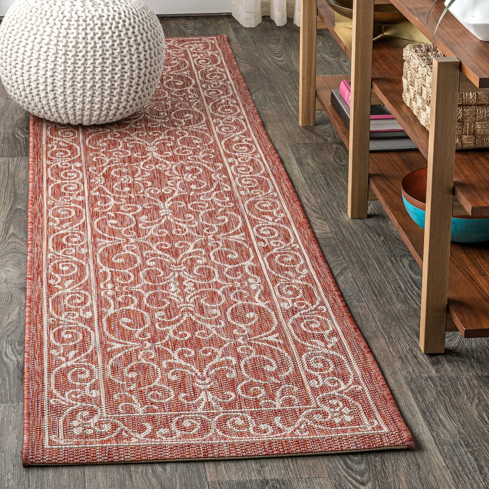 Charleston Vintage Filigree Textured Weave Indoor/Outdoor Runner Rug. Picture 2