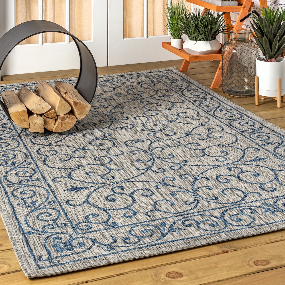 Charleston Vintage Filigree Textured Weave Indoor/Outdoor Area Rug. Picture 2