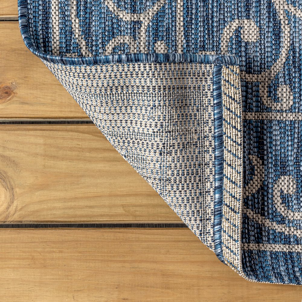 Charleston Vintage Filigree Textured Weave Indoor/Outdoor Runner Rug. Picture 3