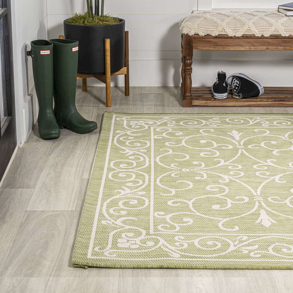 Charleston Vintage Filigree Textured Weave Indoor/Outdoor Area Rug. Picture 3