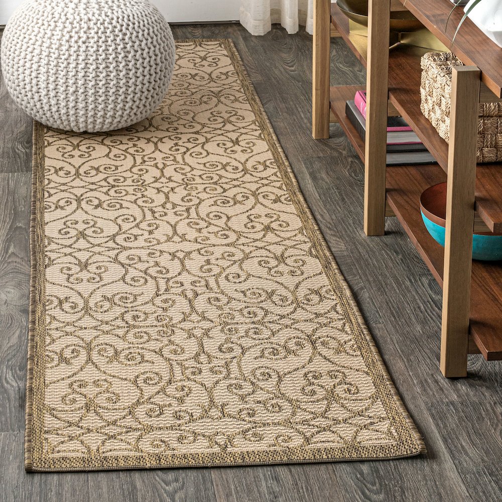 Madrid Vintage Filigree Textured Weave Indoor/Outdoor Runner Rug. Picture 2