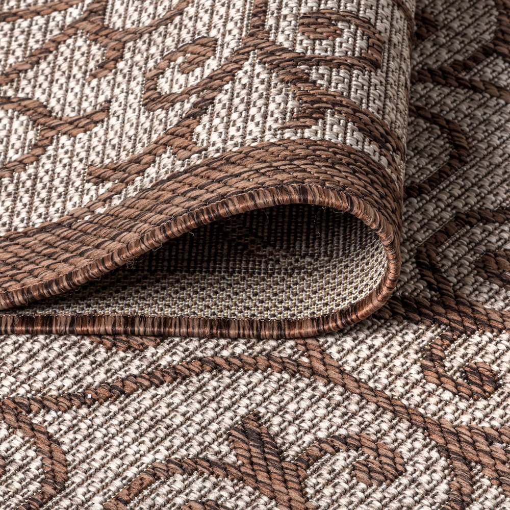 Madrid Vintage Filigree Textured Weave Indoor/Outdoor Runner Rug. Picture 6