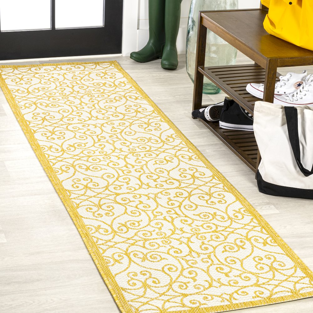 Madrid Vintage Filigree Textured Weave Indoor/Outdoor Runner Rug. Picture 2