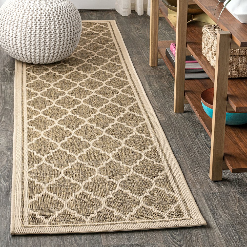Trebol Moroccan Trellis Textured Weave Indoor/Outdoor Area Rug. Picture 2