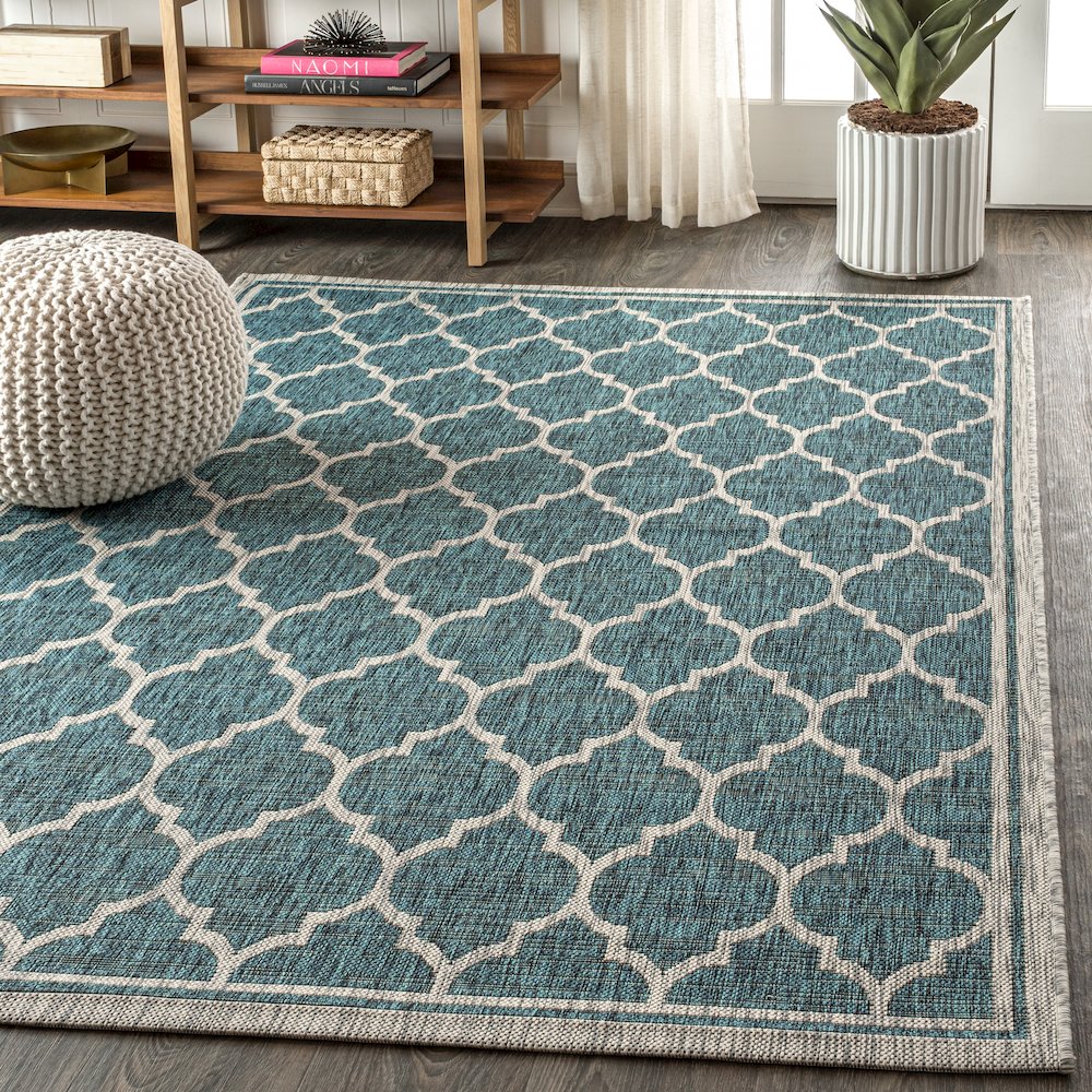 Trebol Moroccan Trellis Textured Weave Indoor/Outdoor Area Rug. Picture 3