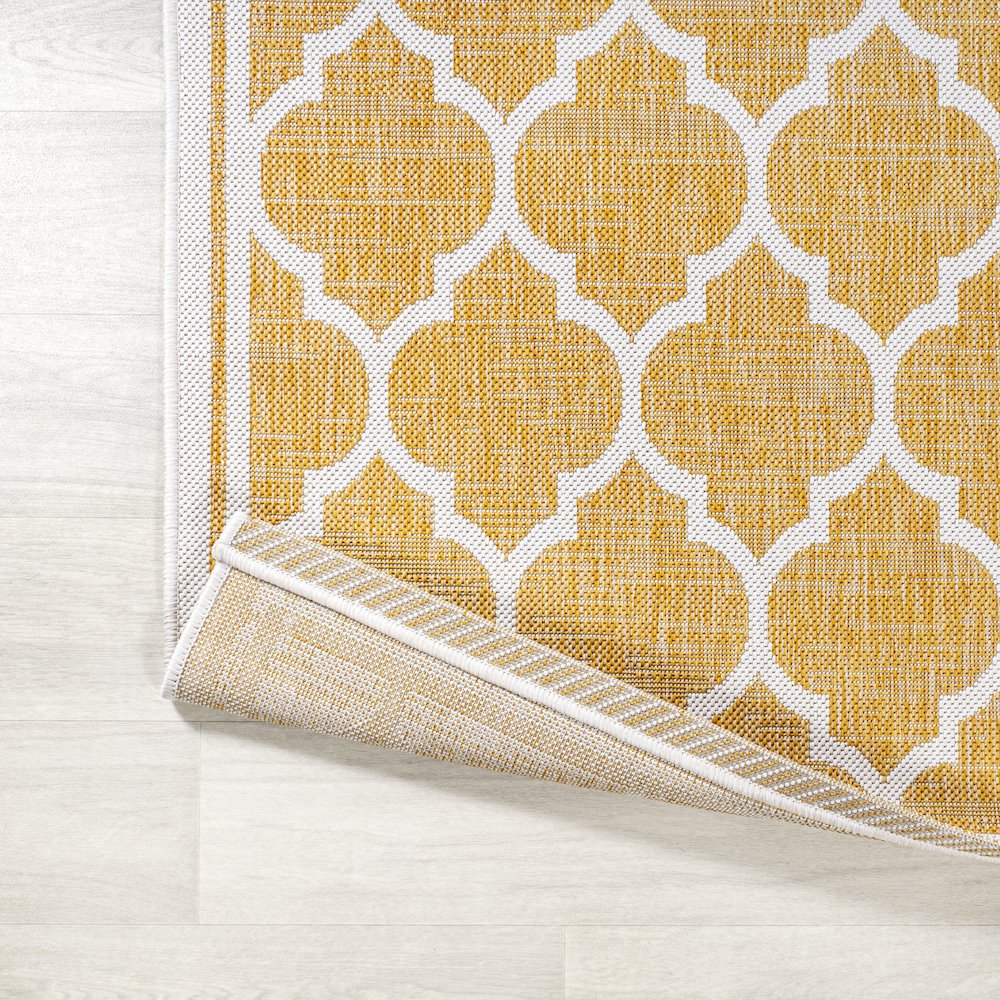 Trebol Moroccan Trellis Textured Weave Indoor/Outdoor Area Rug. Picture 3