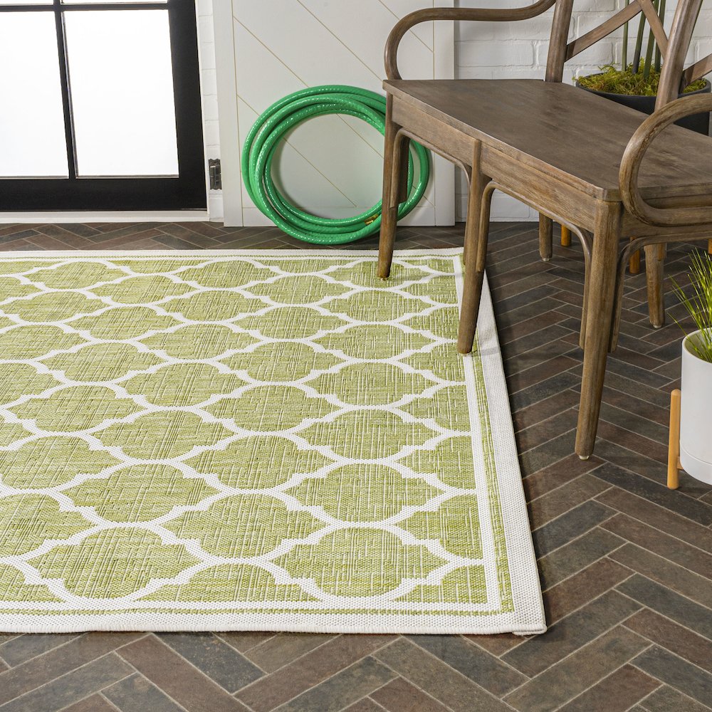 Trebol Moroccan Trellis Textured Weave Indoor/Outdoor Area Rug. Picture 7