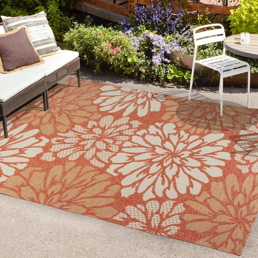 Zinnia Modern Floral Textured Weave Indoor/Outdoor Area Rug. Picture 6