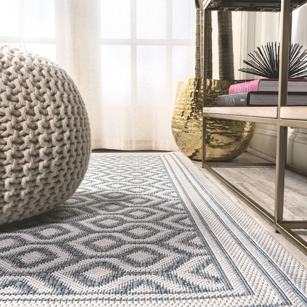 Marvao Diamond Trellis Indoor/Outdoor Area Rug. Picture 7