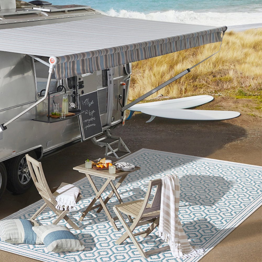 Marvao Diamond Trellis Indoor/Outdoor Area Rug. Picture 8
