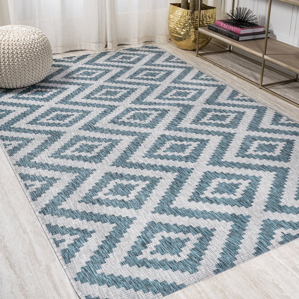 Sintra Diamond Tribal Indoor/Outdoor Area Rug. Picture 2