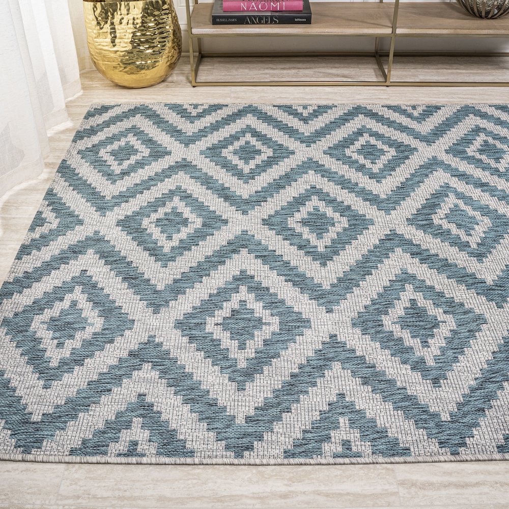 Sintra Diamond Tribal Indoor/Outdoor Area Rug. Picture 3