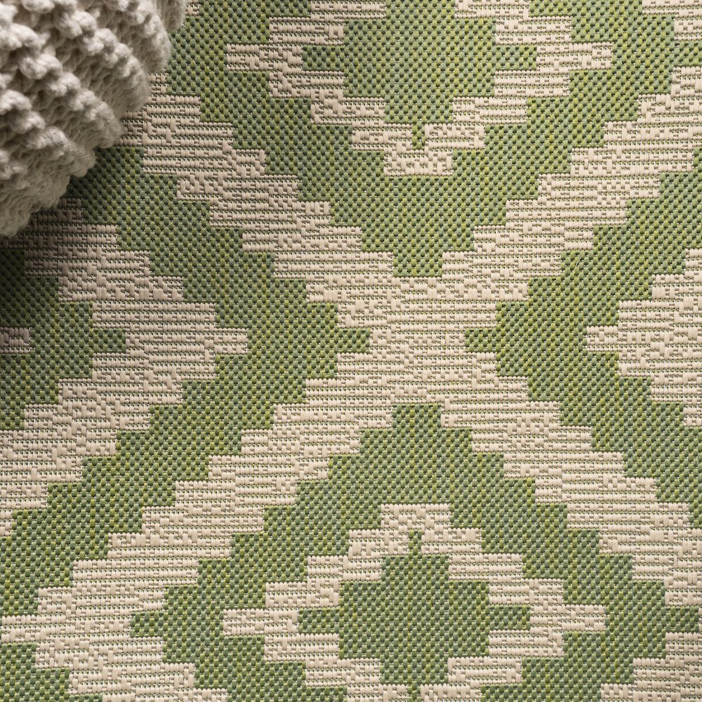 Sintra Diamond Tribal Indoor/Outdoor Area Rug. Picture 4