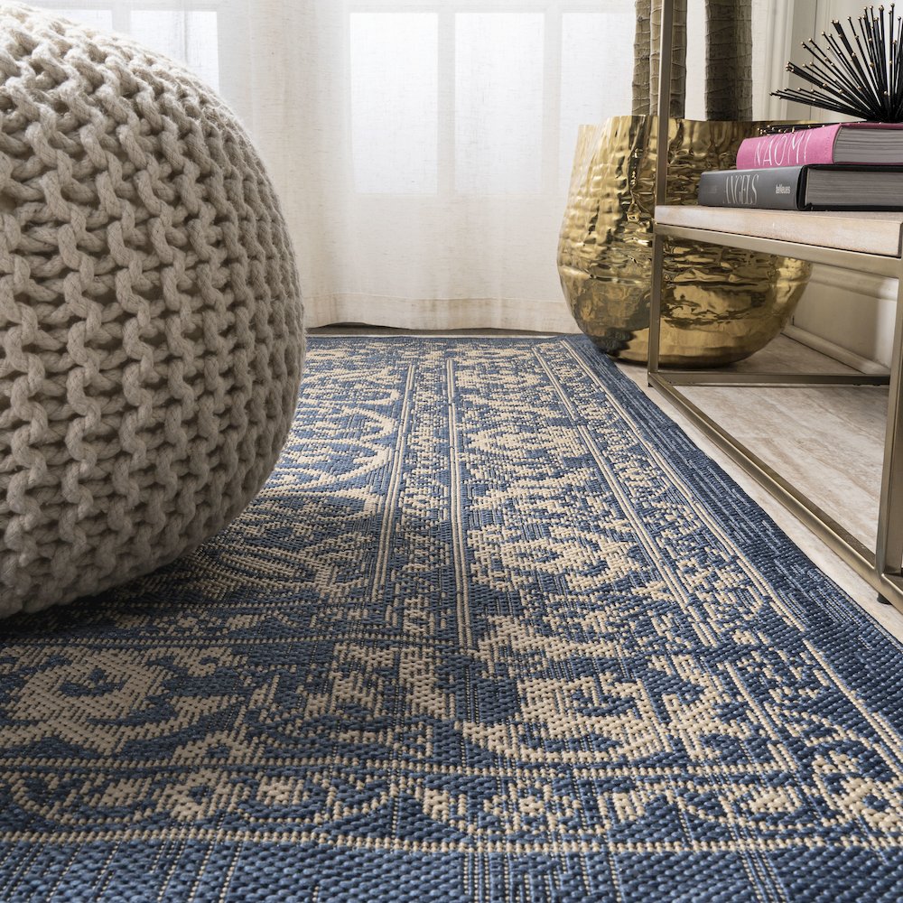 Galon Filigree Indoor/Outdoor Area Rug. Picture 7