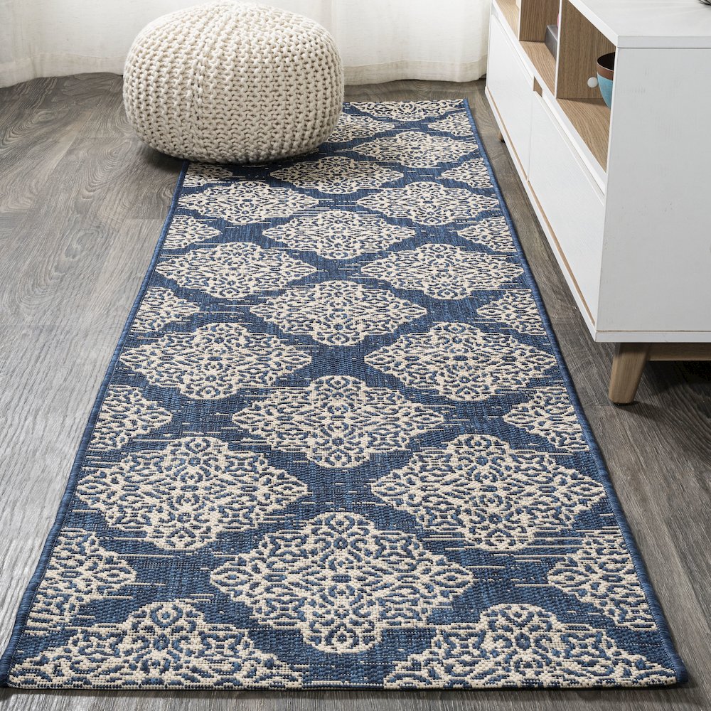 Tuscany Ornate Medallions Indoor/Outdoor Area Rug. Picture 2