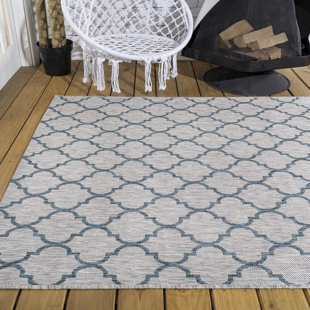Arabesque Ogee Trellis Indoor/Outdoor Area Rug. Picture 7