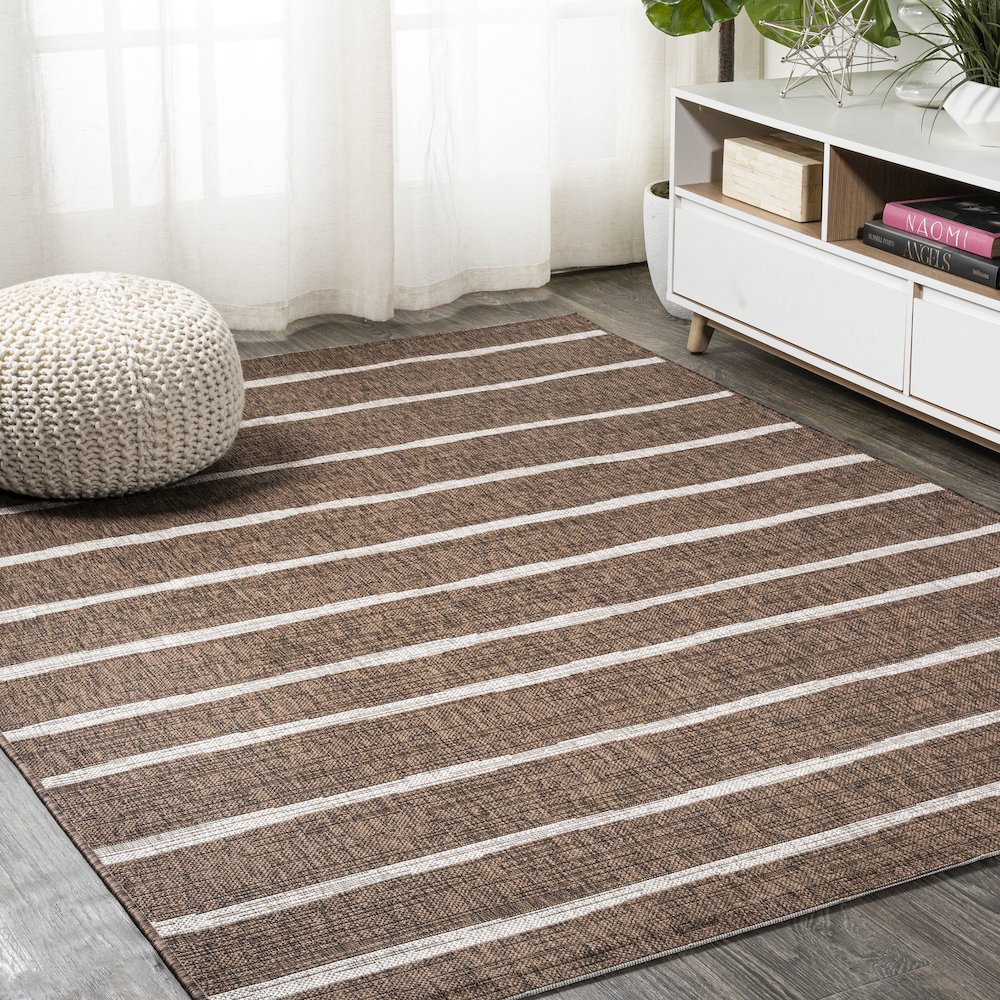 Colonia Berber Stripe Indoor/Outdoor Area Rug. Picture 2