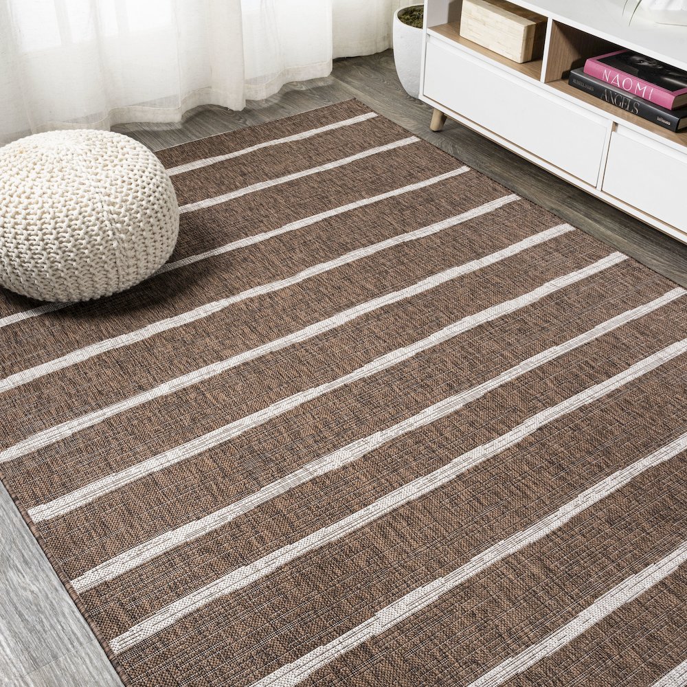 Colonia Berber Stripe Indoor/Outdoor Area Rug. Picture 4