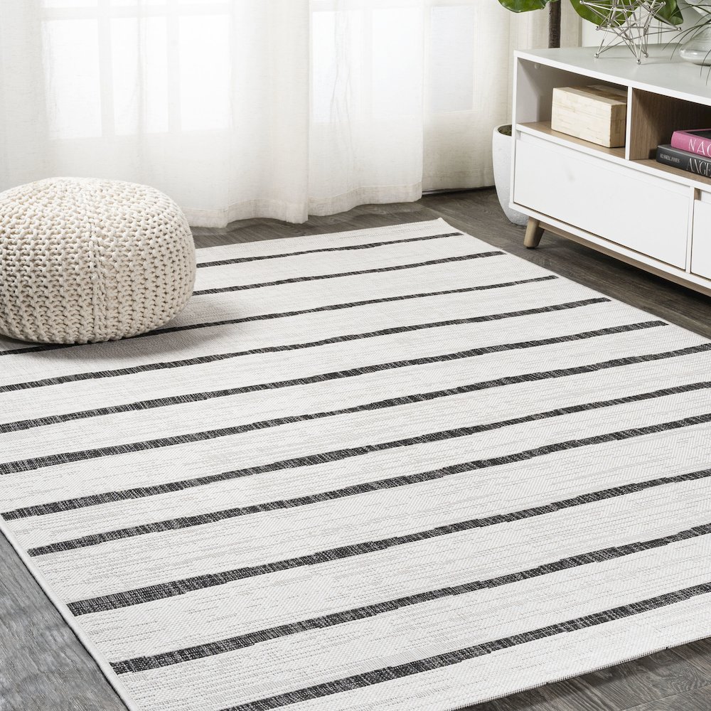 Colonia Berber Stripe Indoor/Outdoor Area Rug. Picture 2
