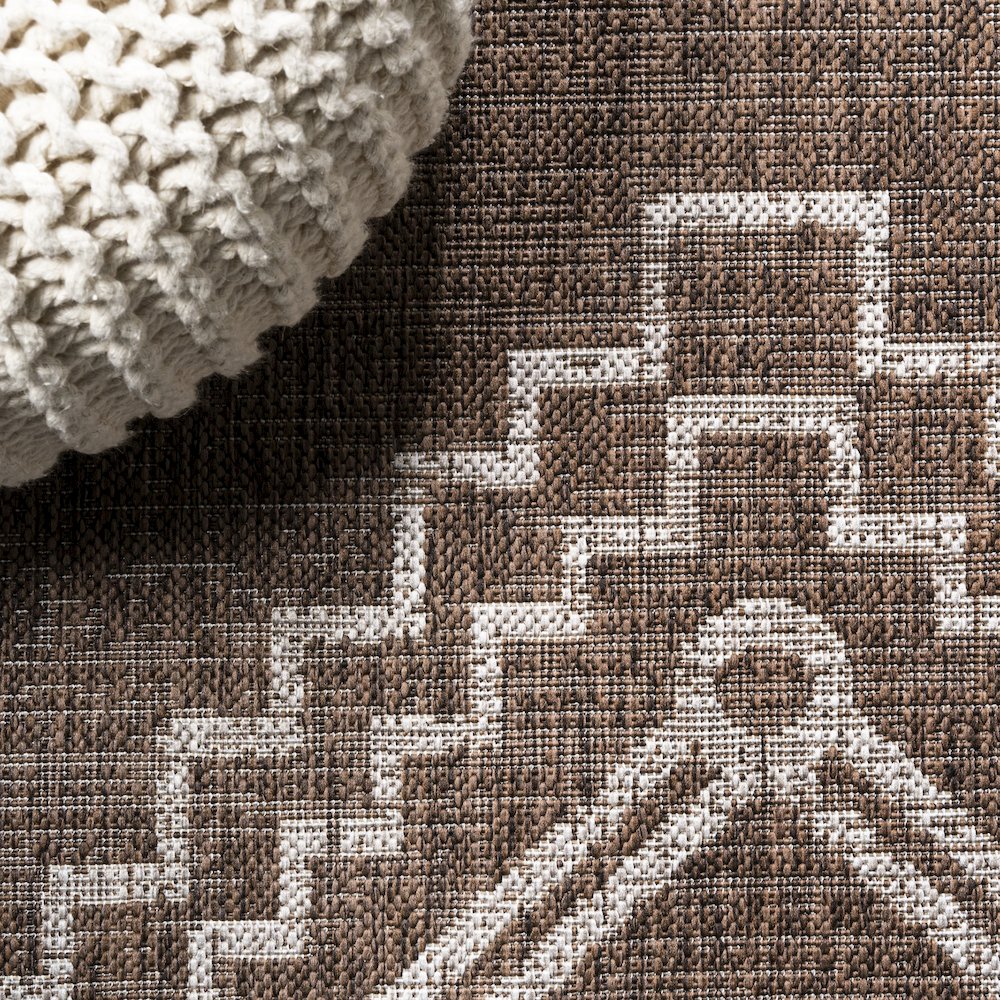 Marokko Diamond Tribal Medallion Indoor/Outdoor Area Rug. Picture 4