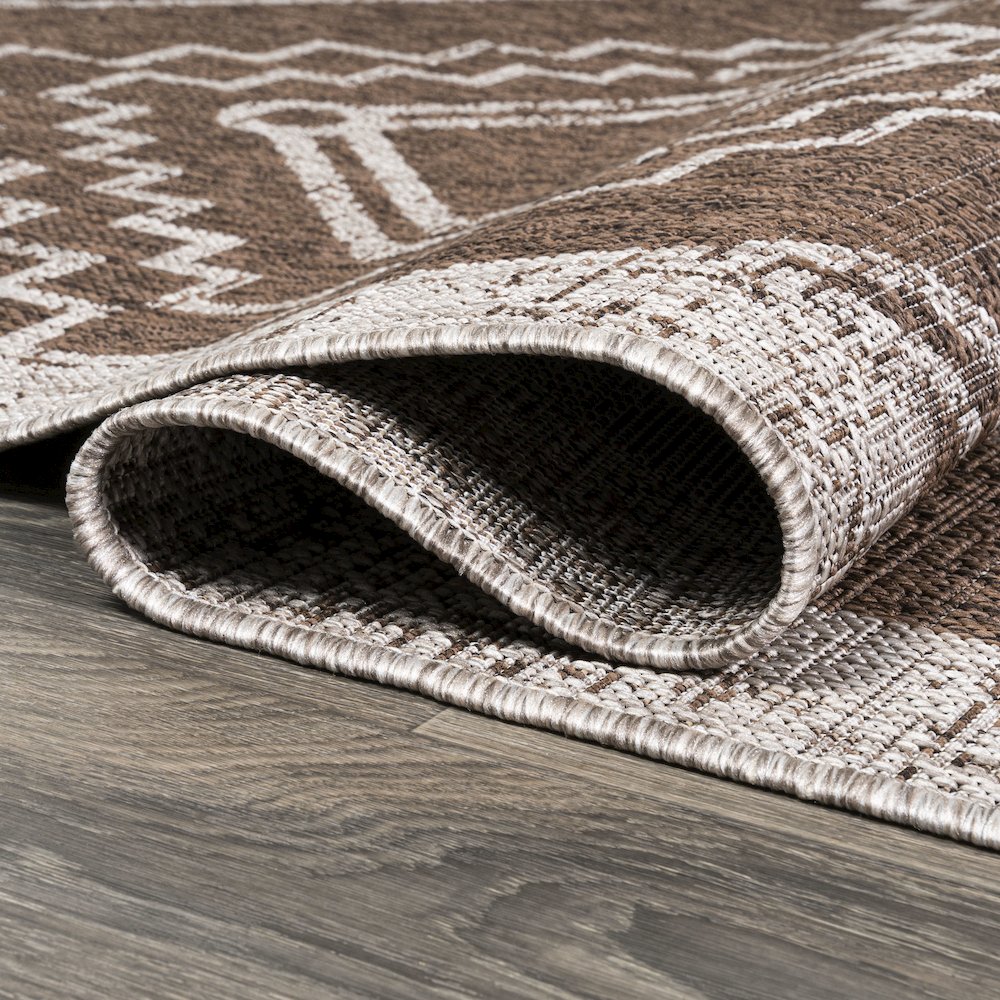 Marokko Diamond Tribal Medallion Indoor/Outdoor Area Rug. Picture 8
