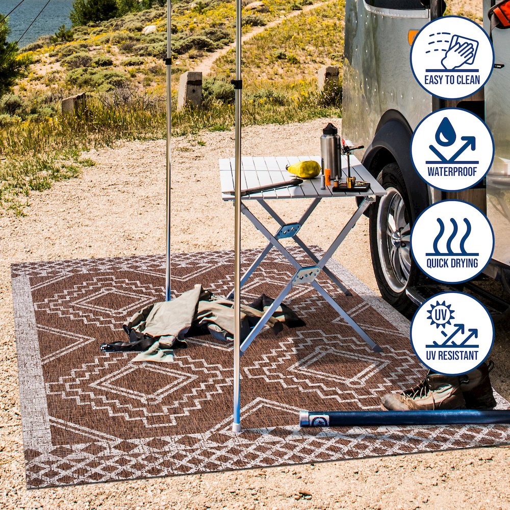 Marokko Diamond Tribal Medallion Indoor/Outdoor Area Rug. Picture 10