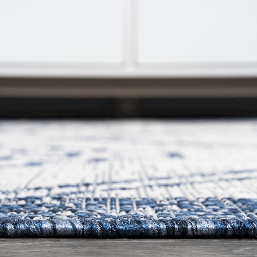 Marokko Diamond Tribal Medallion Indoor/Outdoor Area Rug. Picture 11