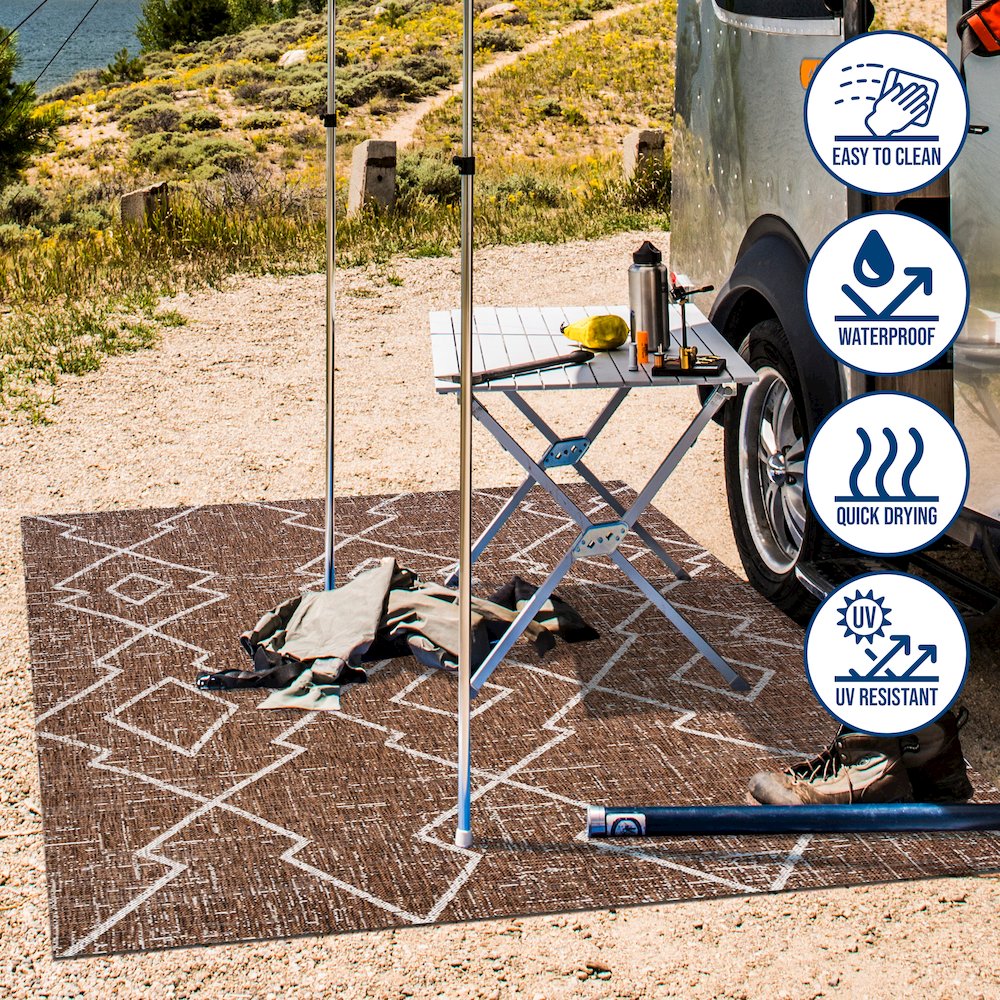 Carwa Tribal Diamond Trellis Indoor/Outdoor Area Rug. Picture 10