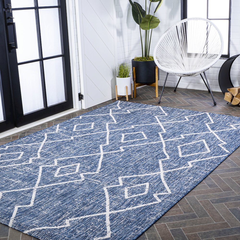 Carwa Tribal Diamond Trellis Indoor/Outdoor Area Rug. Picture 9
