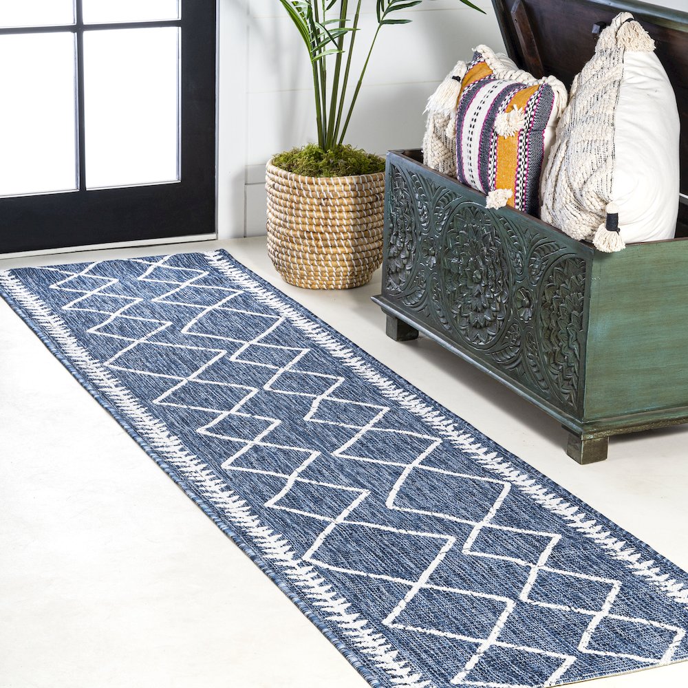 Derya Tribal Diamond Trellis Indoor/Outdoor Area Rug. Picture 2