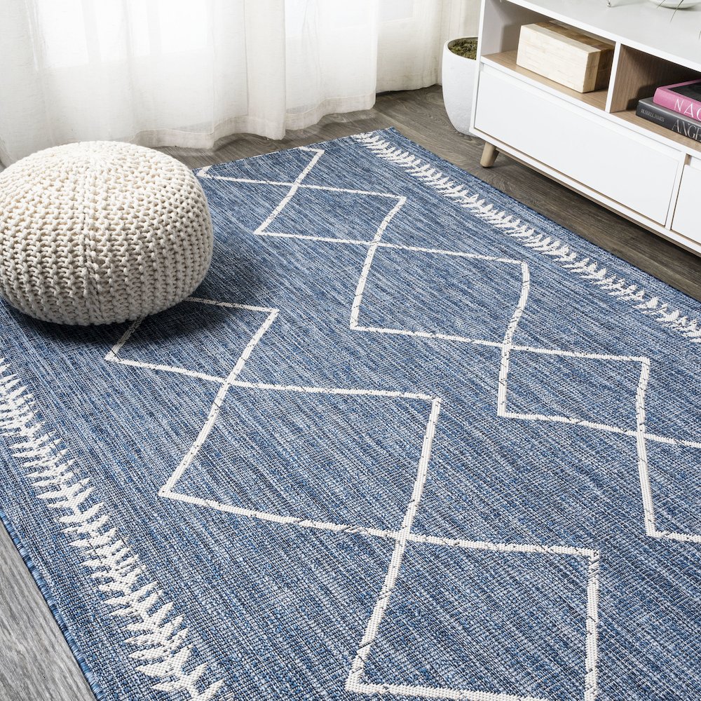 Derya Tribal Diamond Trellis Indoor/Outdoor Area Rug. Picture 4