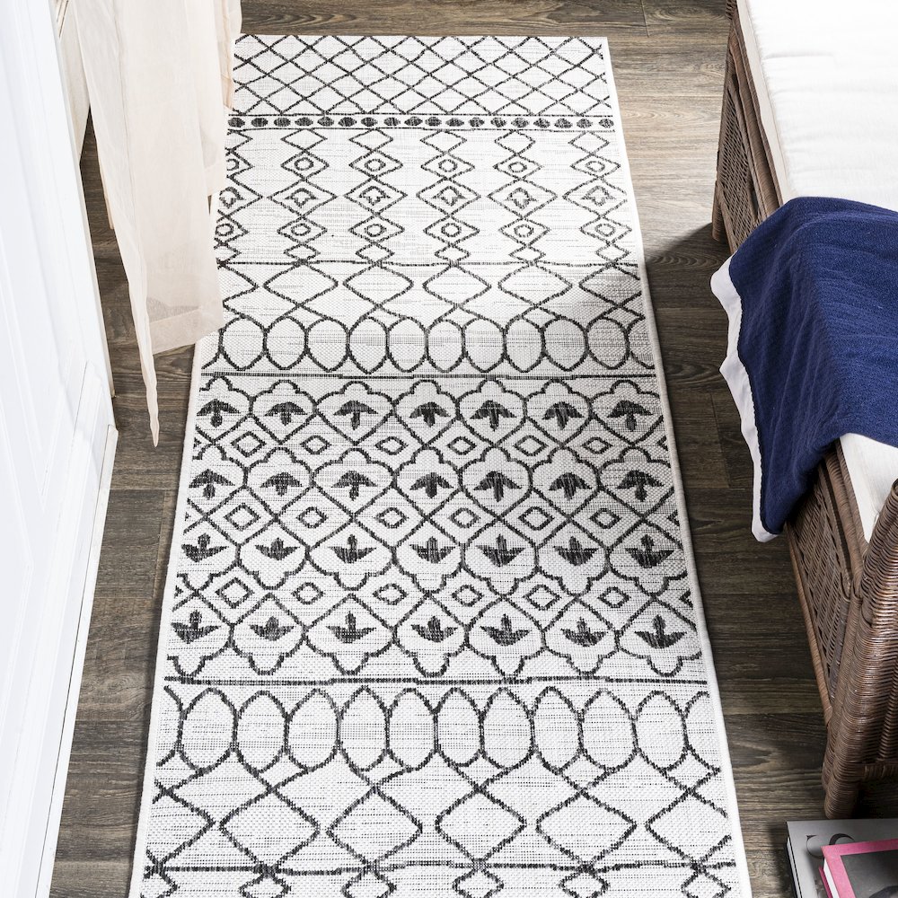 Kafel Tribal Bohemian Indoor/Outdoor Area Rug. Picture 2