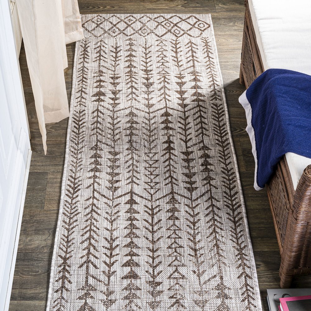 Tokay Bohemian Geometric Indoor/Outdoor Area Rug. Picture 2
