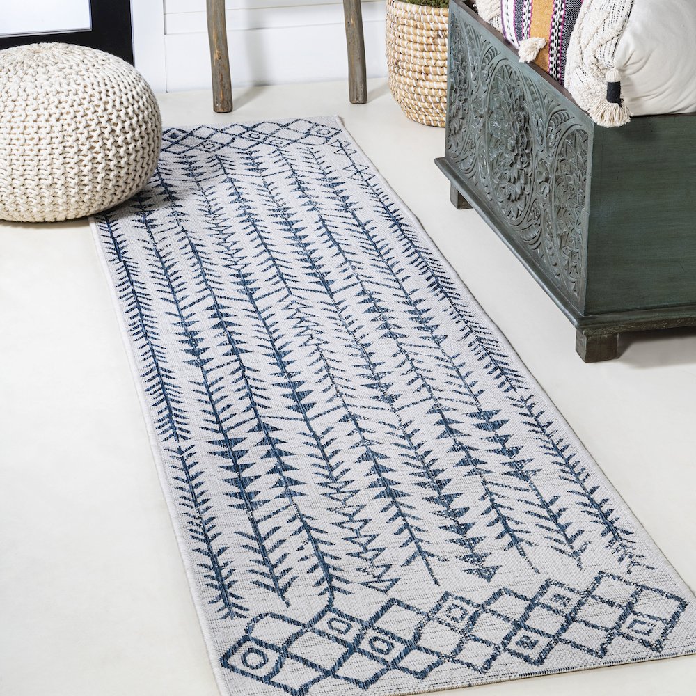 Tokay Bohemian Geometric Indoor/Outdoor Area Rug. Picture 2