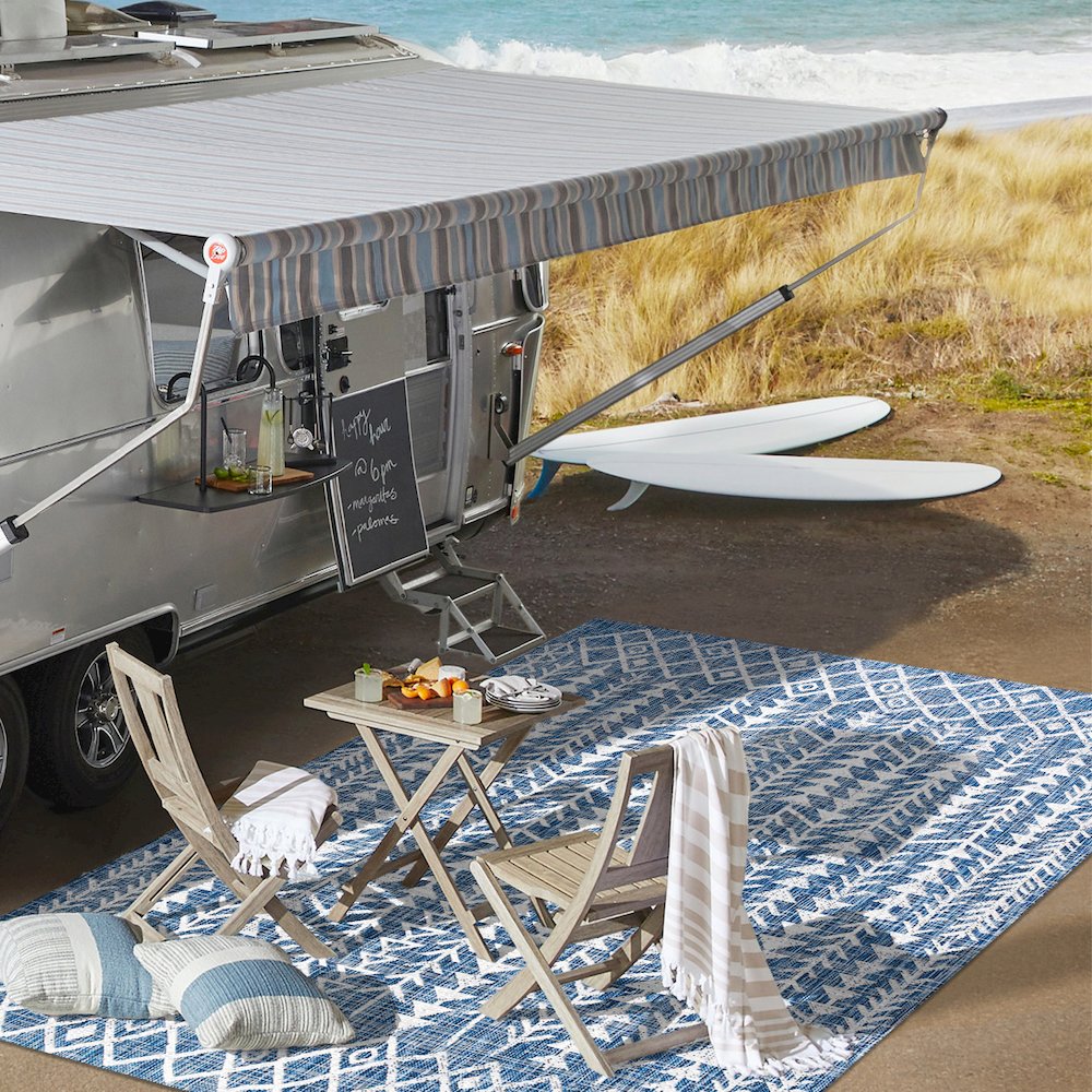 Tokay Bohemian Geometric Indoor/Outdoor Area Rug. Picture 9