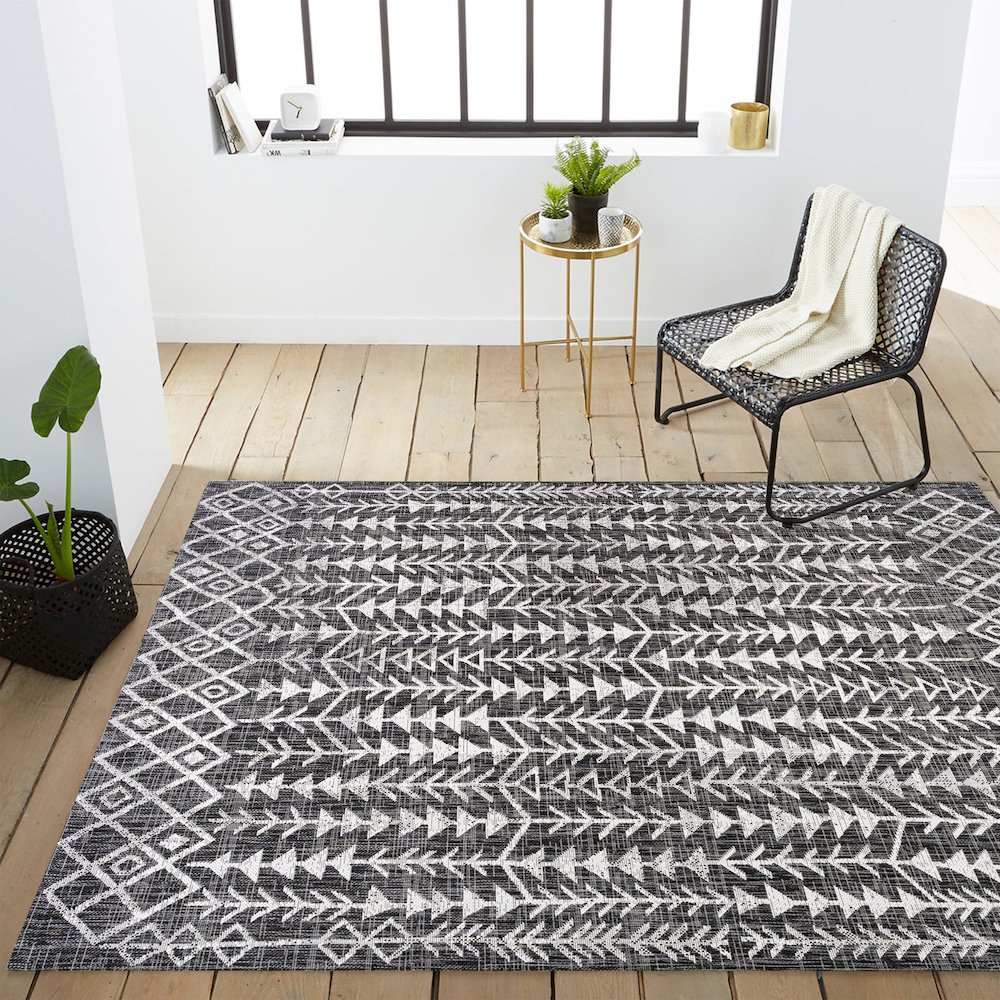 Tokay Bohemian Geometric Indoor/Outdoor Area Rug. Picture 16