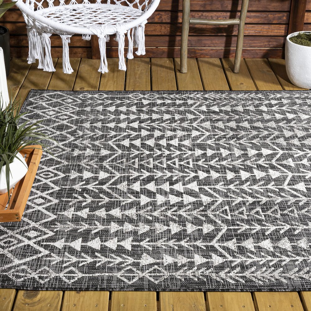 Tokay Bohemian Geometric Indoor/Outdoor Area Rug. Picture 8