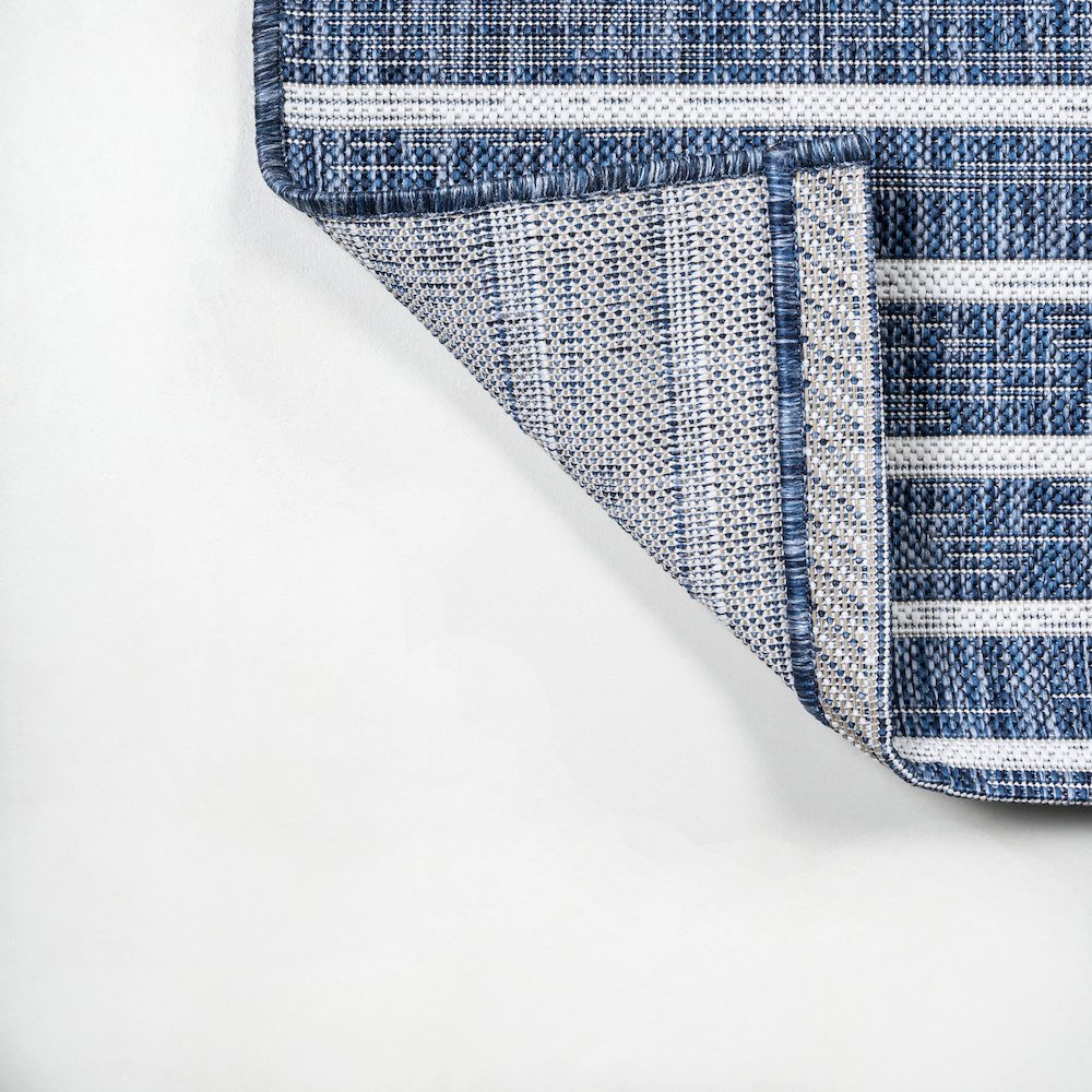 Sukie Modern Offset Stripe Indoor/Outdoor Area Rug. Picture 3