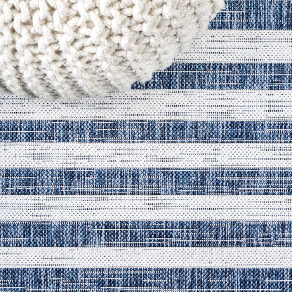 Sukie Modern Offset Stripe Indoor/Outdoor Area Rug. Picture 4