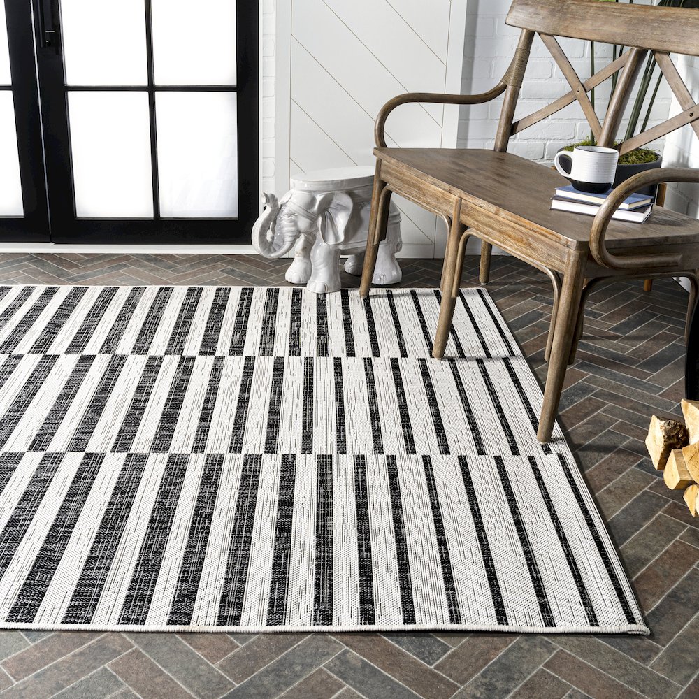 Sukie Modern Offset Stripe Indoor/Outdoor Area Rug. Picture 7
