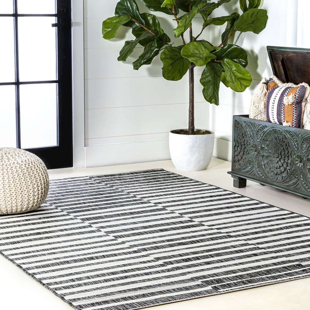 Sukie Modern Offset Stripe Indoor/Outdoor Area Rug. Picture 5