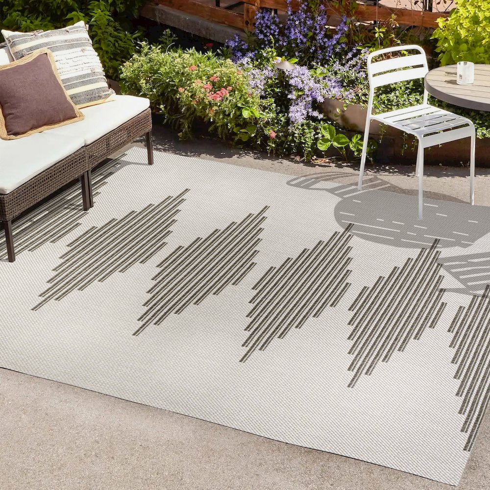 Vinales Diamond Stripe Indoor/Outdoor Area Rug. Picture 6