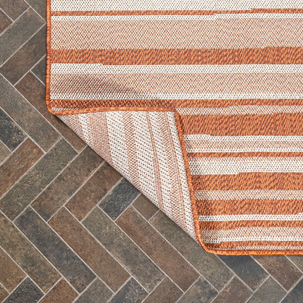 Castara Wavy Stripe Modern Indoor/Outdoor Area Rug. Picture 10