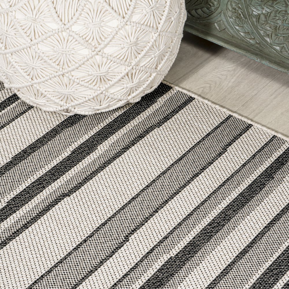 Castara Wavy Stripe Modern Indoor/Outdoor Area Rug. Picture 11