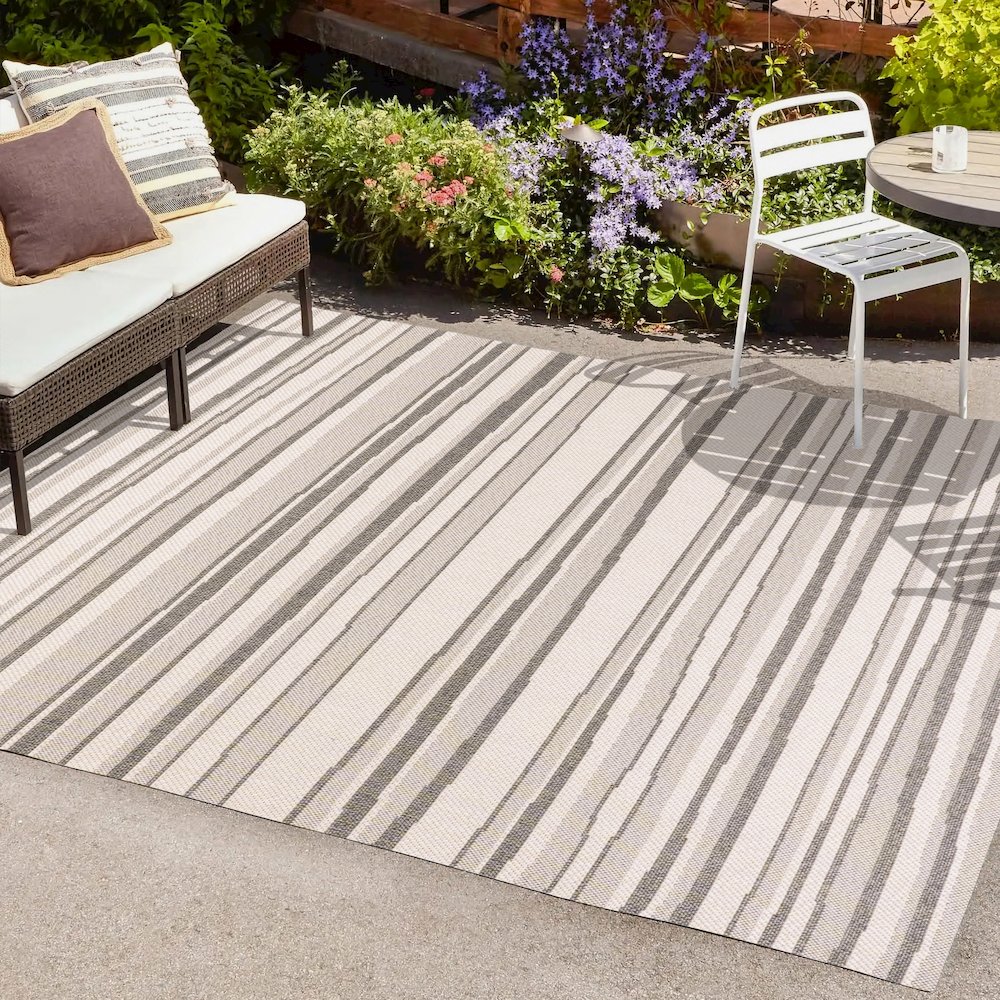 Castara Wavy Stripe Modern Indoor/Outdoor Area Rug. Picture 6