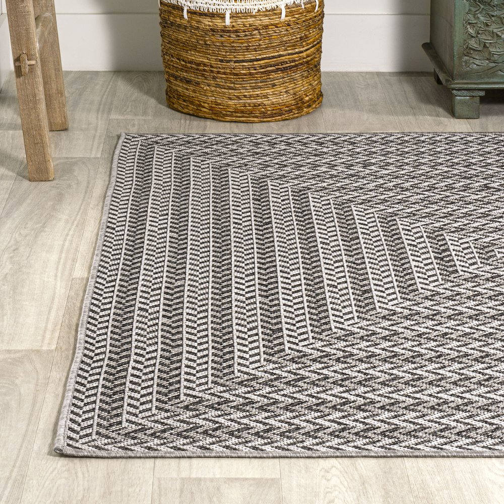 Chevron Modern Concentric Squares Indoor/Outdoor Area Rug. Picture 3