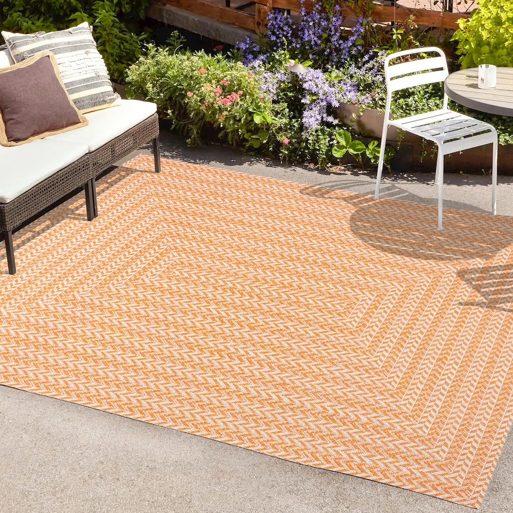 Chevron Modern Concentric Squares Indoor/Outdoor Area Rug. Picture 6